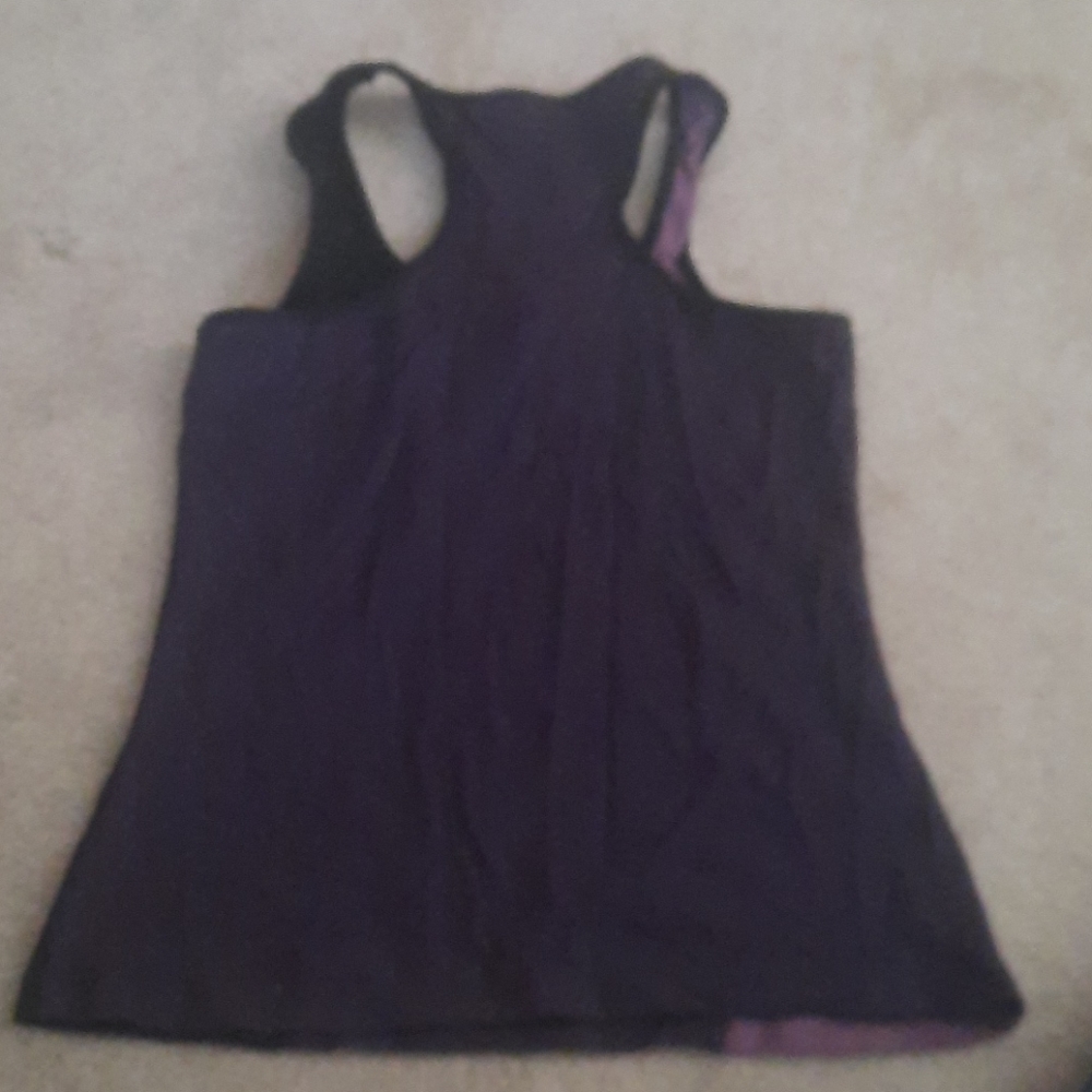 Workout tank‎ - Picture 5 of 5